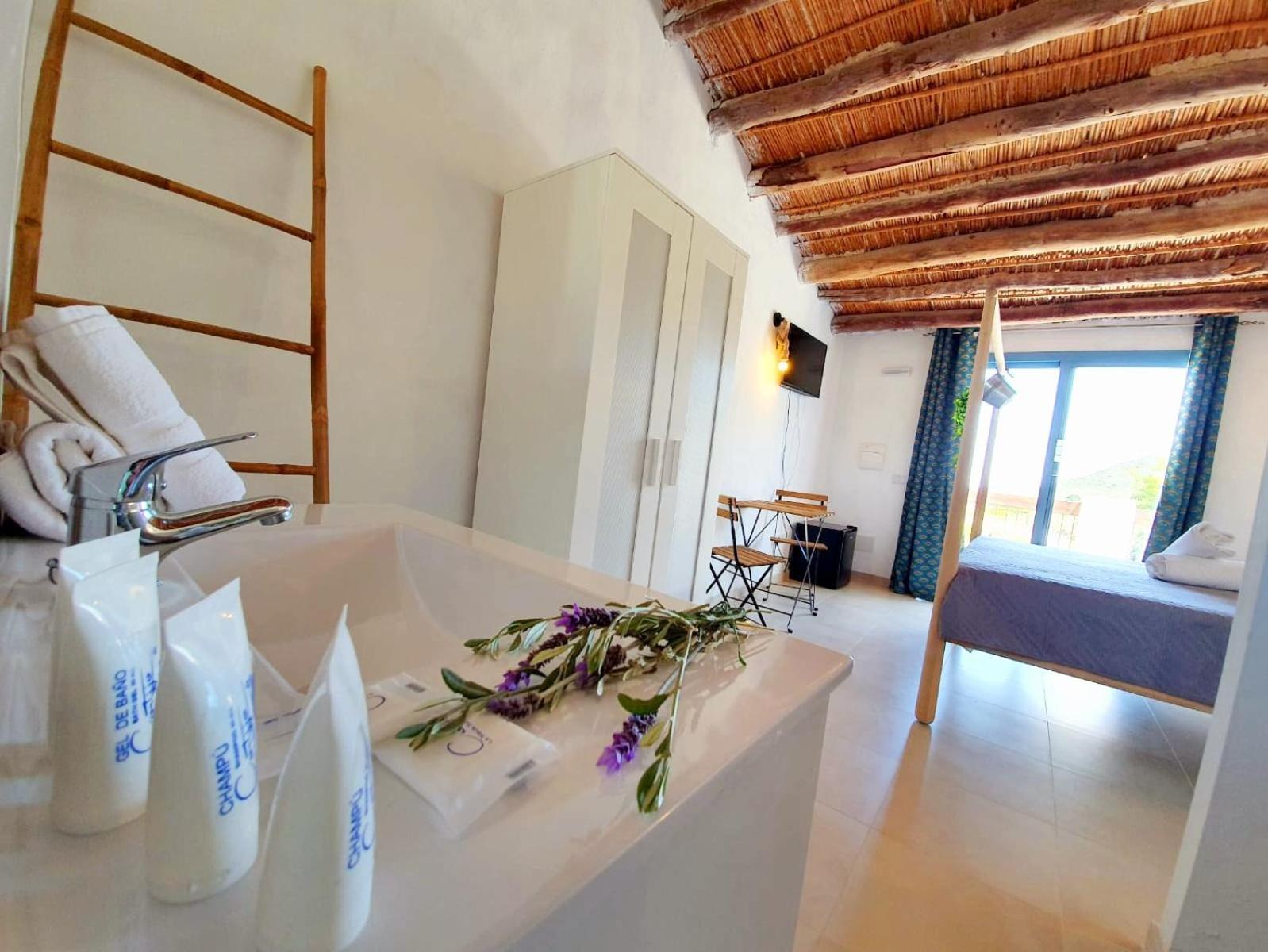 B&B La Nava Suites Мохакар Екстериор снимка